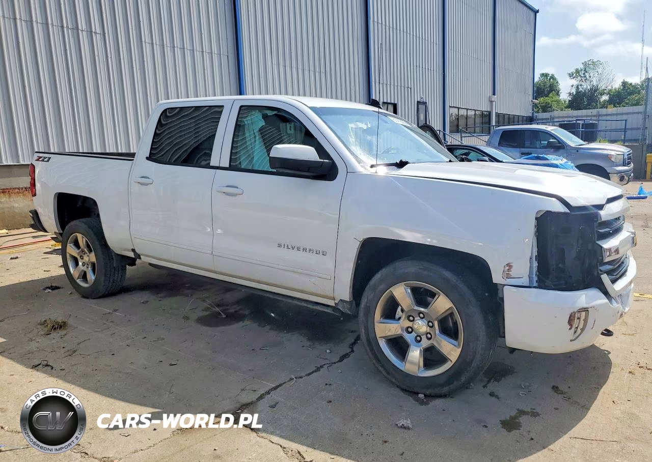2018 Chevrolet Silverado K1500 Lt VIN:3GCUKREC6JG147617 - 4