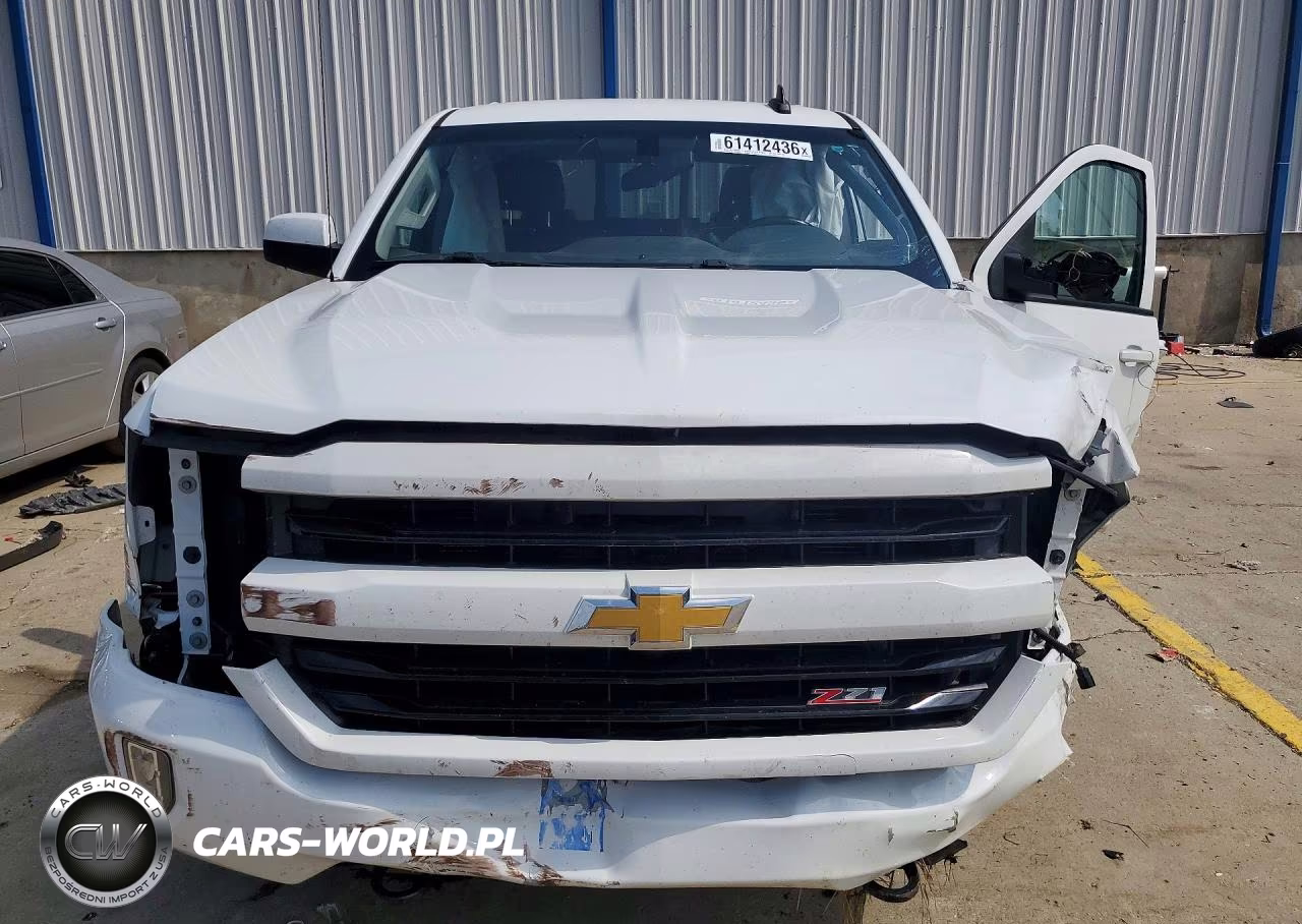 2018 Chevrolet Silverado K1500 Lt VIN:3GCUKREC6JG147617 - 5