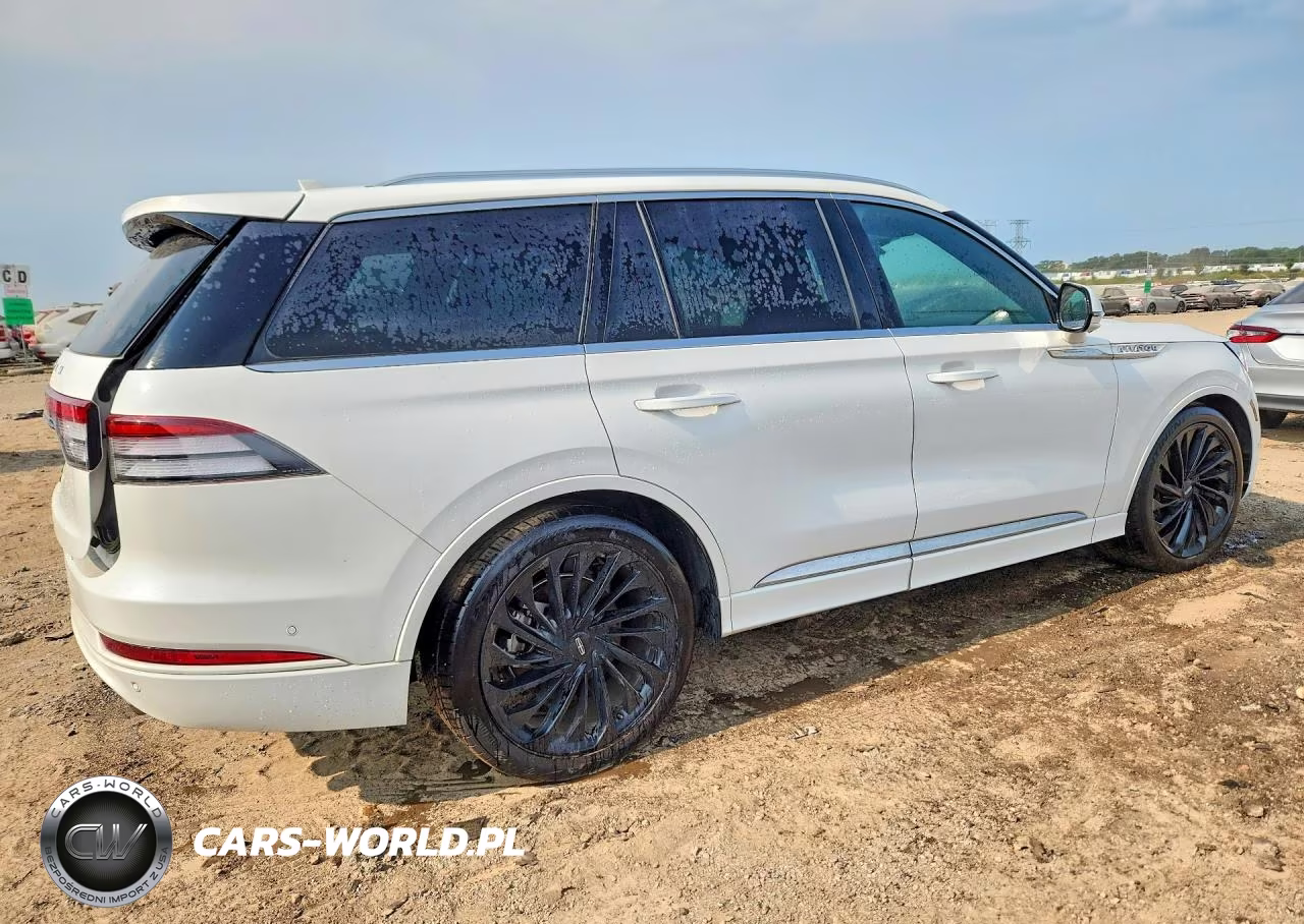 2021 Lincoln Aviator Reserve VIN:5LM5J7XC6MGL02121 - 3