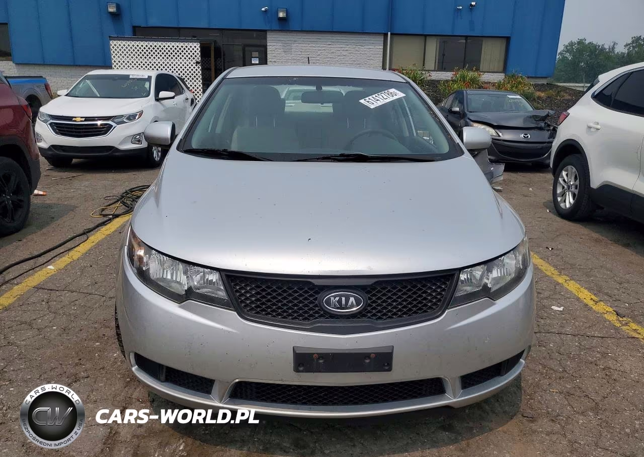 2010 Kia Forte Lx VIN:KNAFT4A29A5097550 - 5