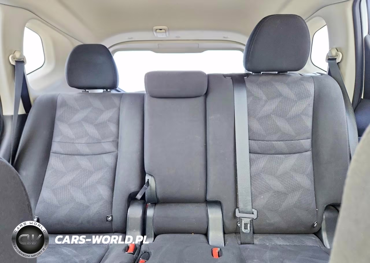 2015 Nissan Rogue S VIN:KNMAT2MTXFP566646 - 10