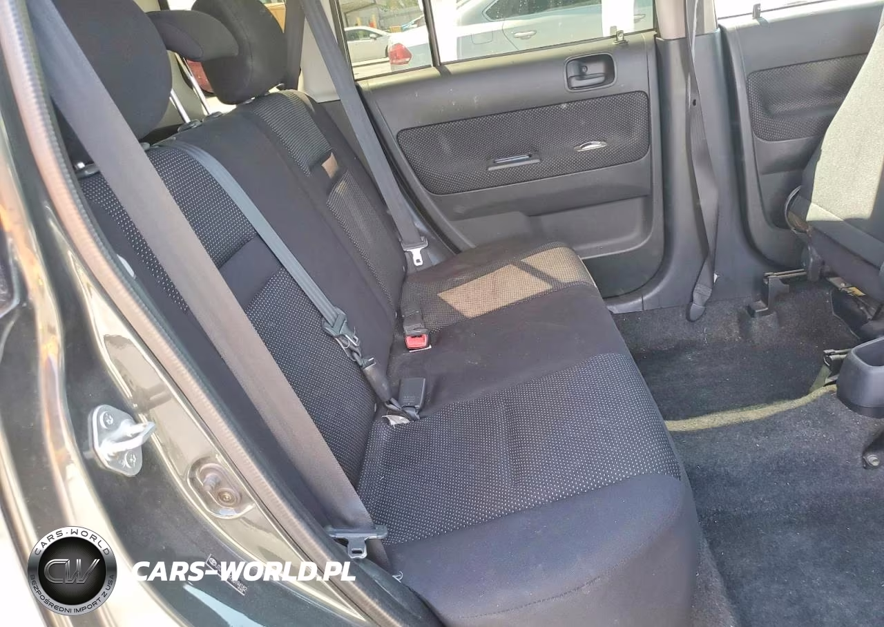2005 Toyota Scion Xb VIN:JTLKT334750194182 - 10