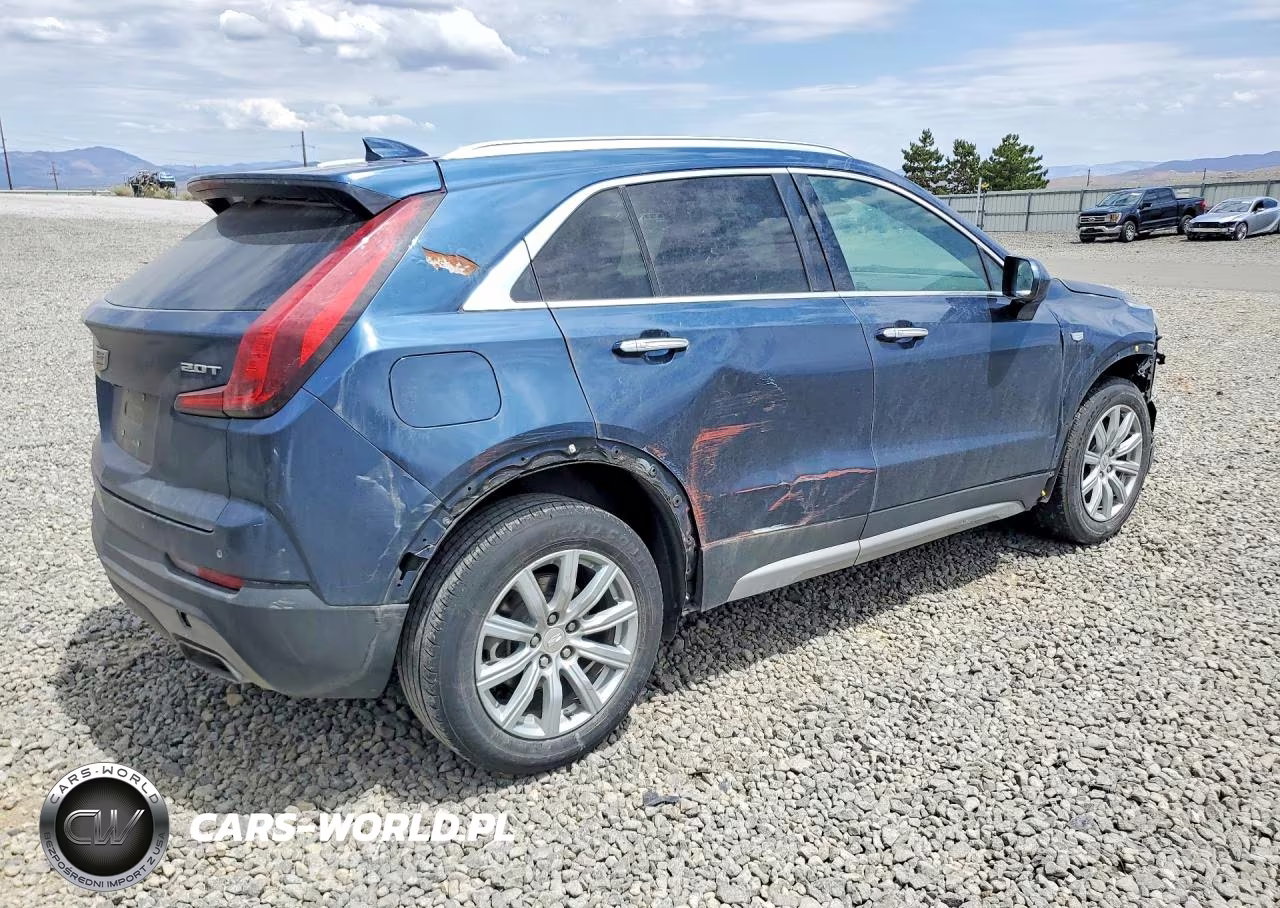 2019 Cadillac Xt4 Premium Luxury VIN:1GYFZCR47KF106897 - 3