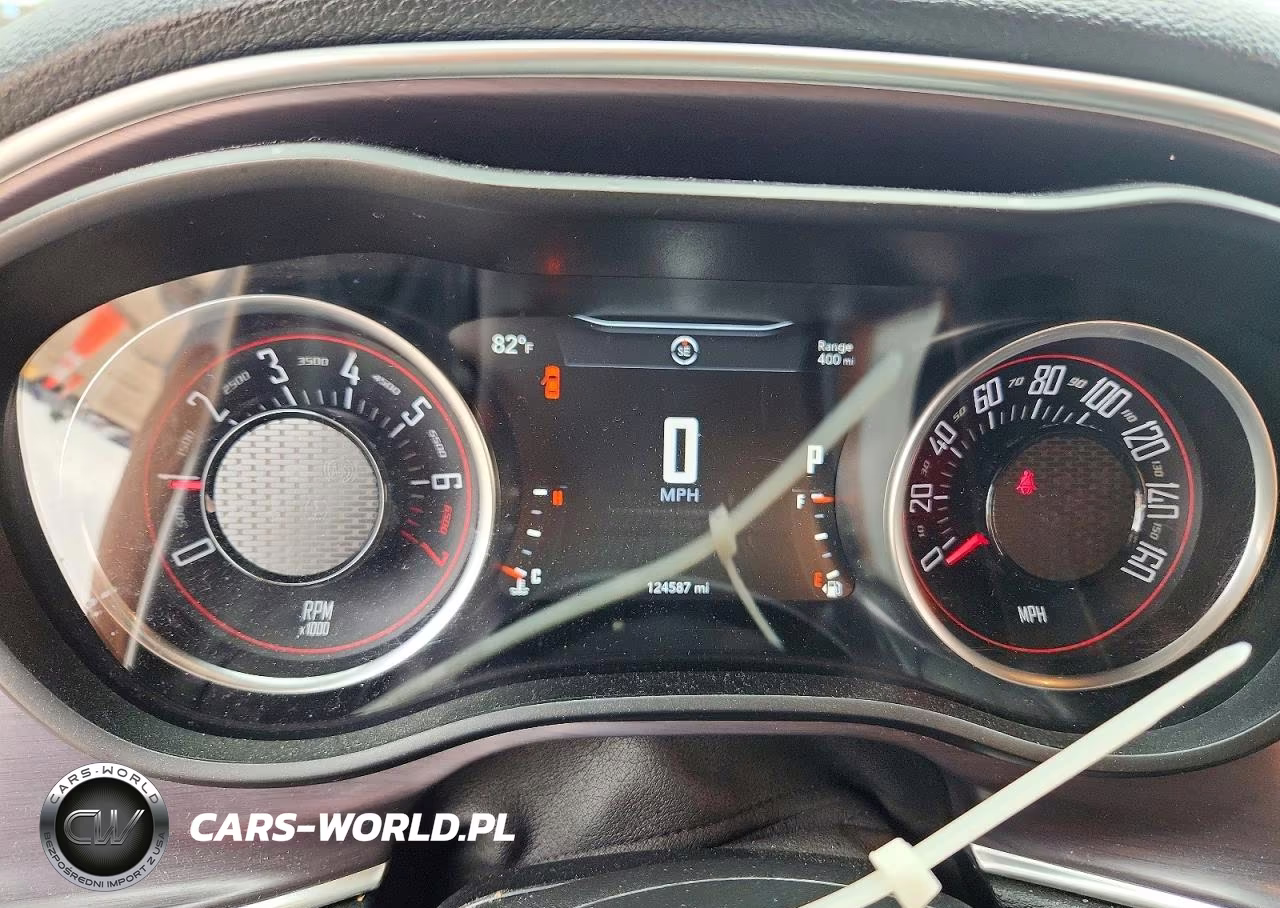 2018 Dodge Challenger Sxt VIN:2C3CDZAG9JH317777 - 9