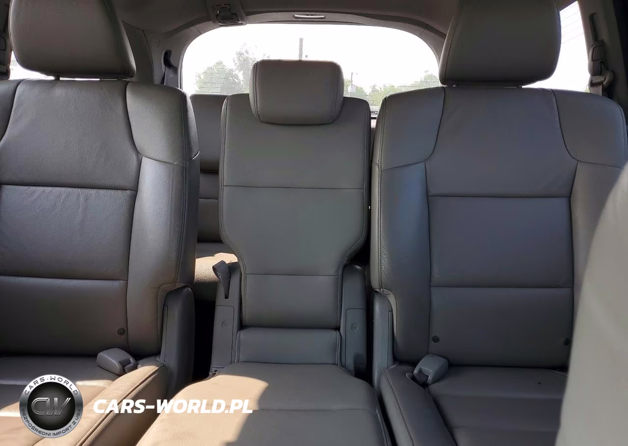 2013 Honda Odyssey Touring VIN:5FNRL5H91DB057622 - 10