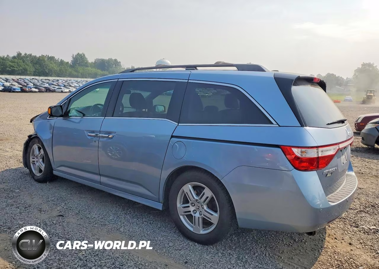 2013 Honda Odyssey Touring VIN:5FNRL5H91DB057622 - 2