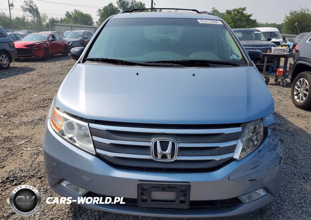 2013 Honda Odyssey Touring VIN:5FNRL5H91DB057622 - 5