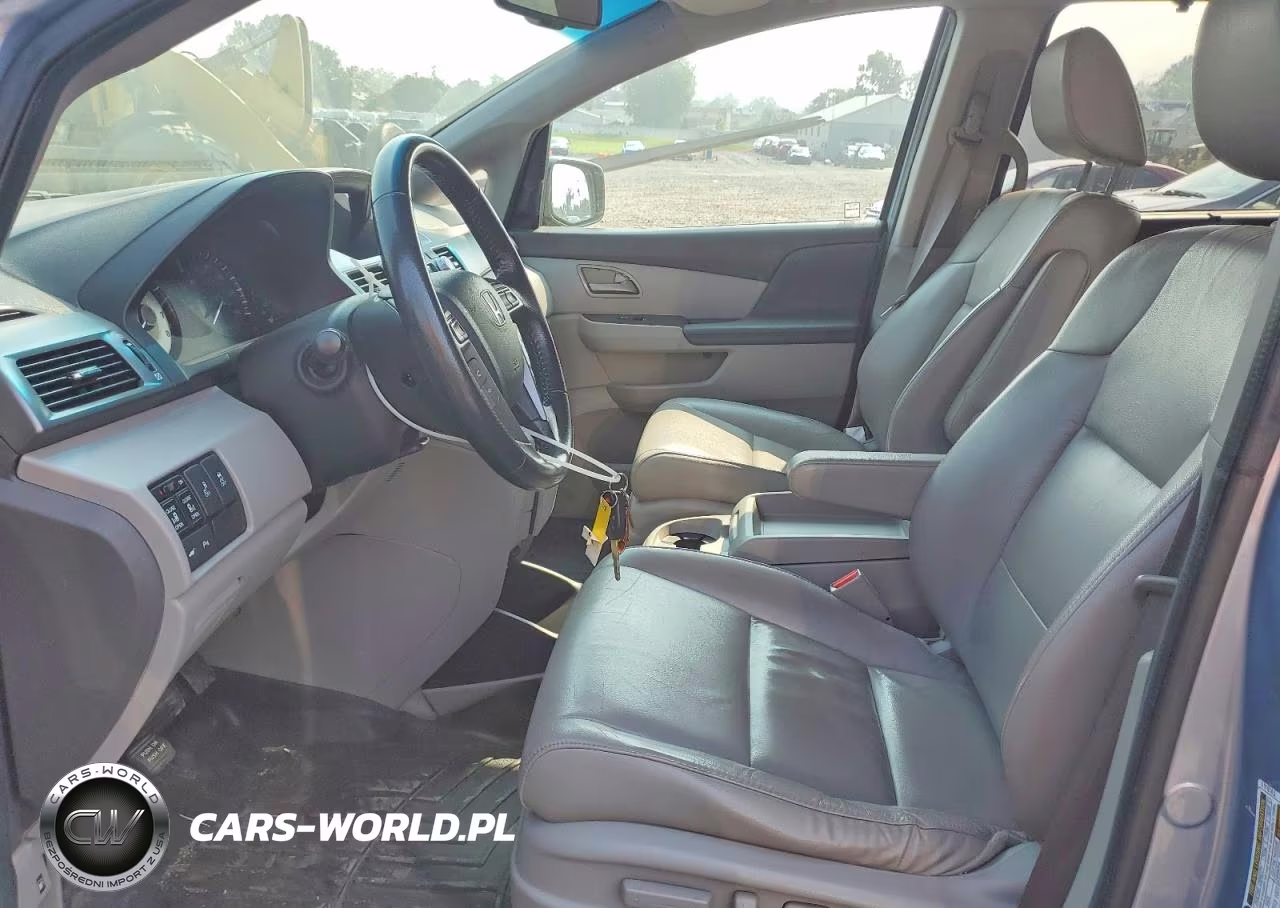 2013 Honda Odyssey Touring VIN:5FNRL5H91DB057622 - 7