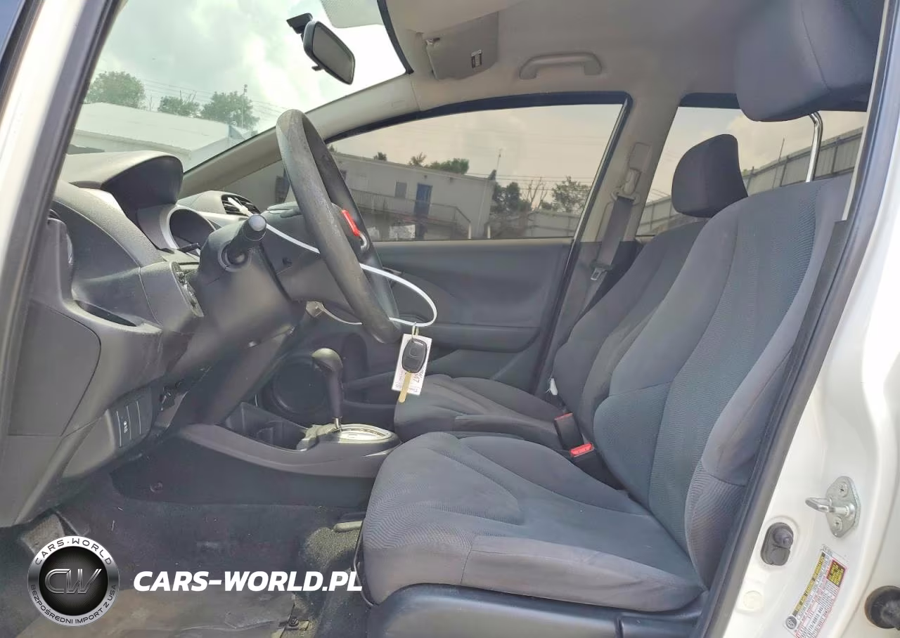 2012 Honda Fit VIN:JHMGE8H38CC021581 - 7