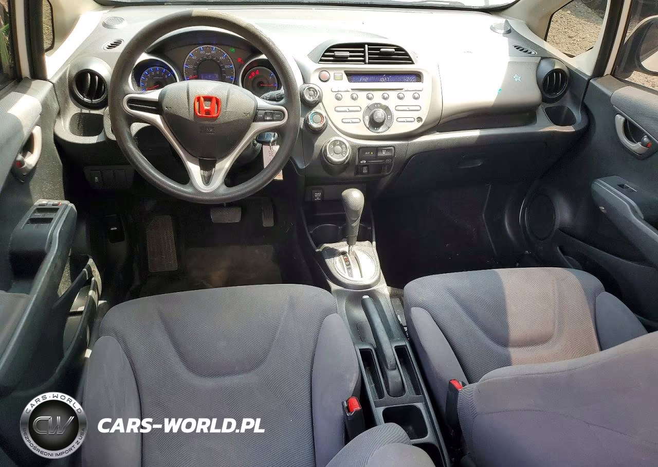2012 Honda Fit VIN:JHMGE8H38CC021581 - 8