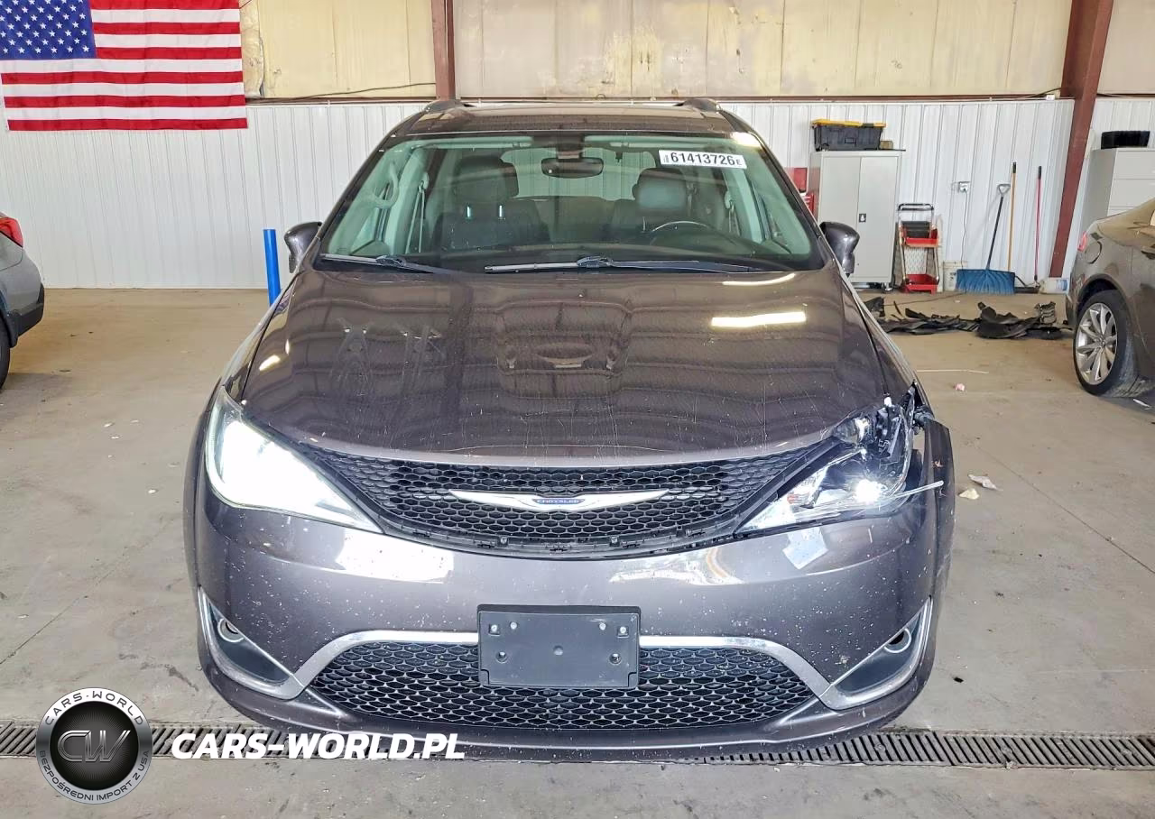 2019 Chrysler Pacifica Touring L VIN:2C4RC1BG3KR626083 - 5
