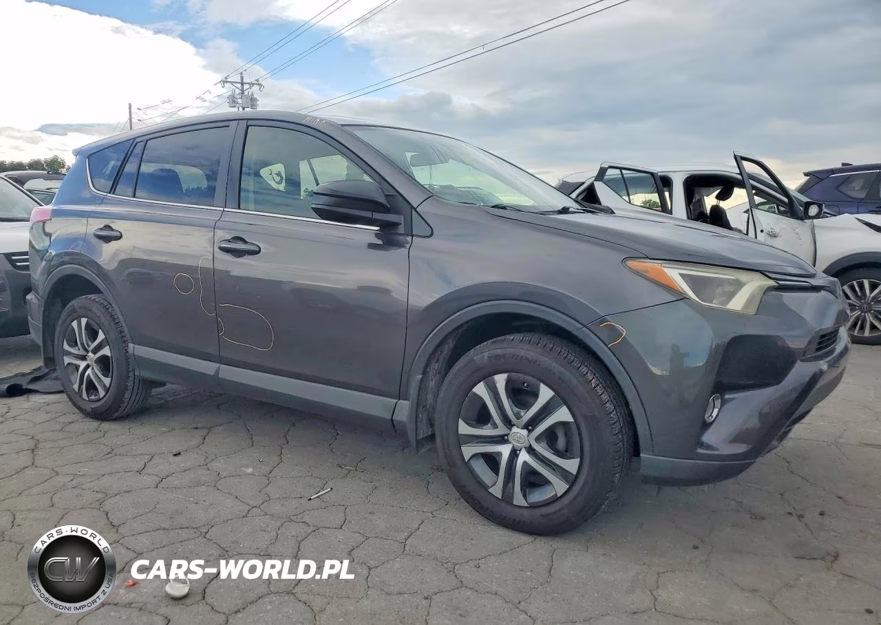 2017 Toyota Rav4 Le VIN:JTMZFREV3HJ722275 - 4