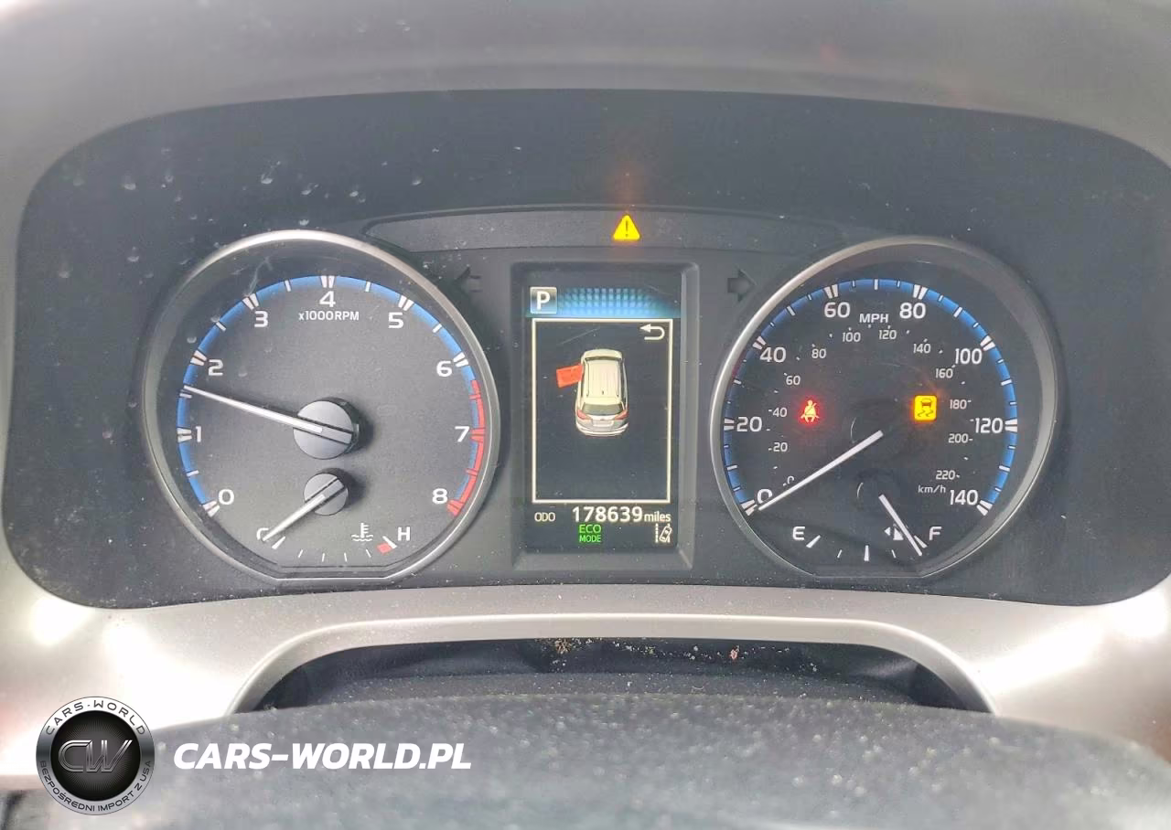 2017 Toyota Rav4 Le VIN:JTMZFREV3HJ722275 - 9