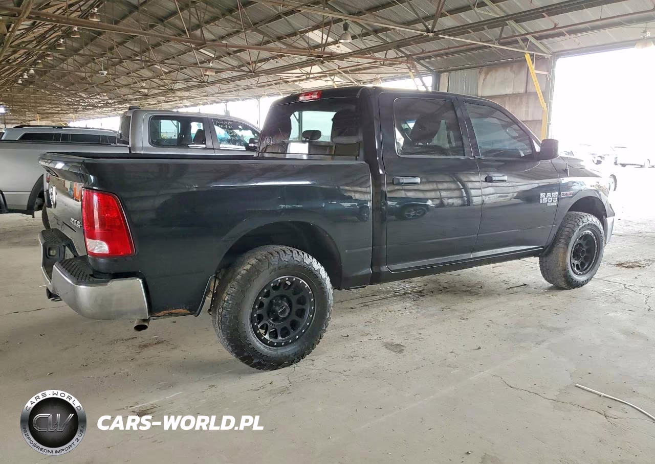 2019 Ram 1500 Classic Tradesman VIN:1C6RR7KMXKS751448 - 3