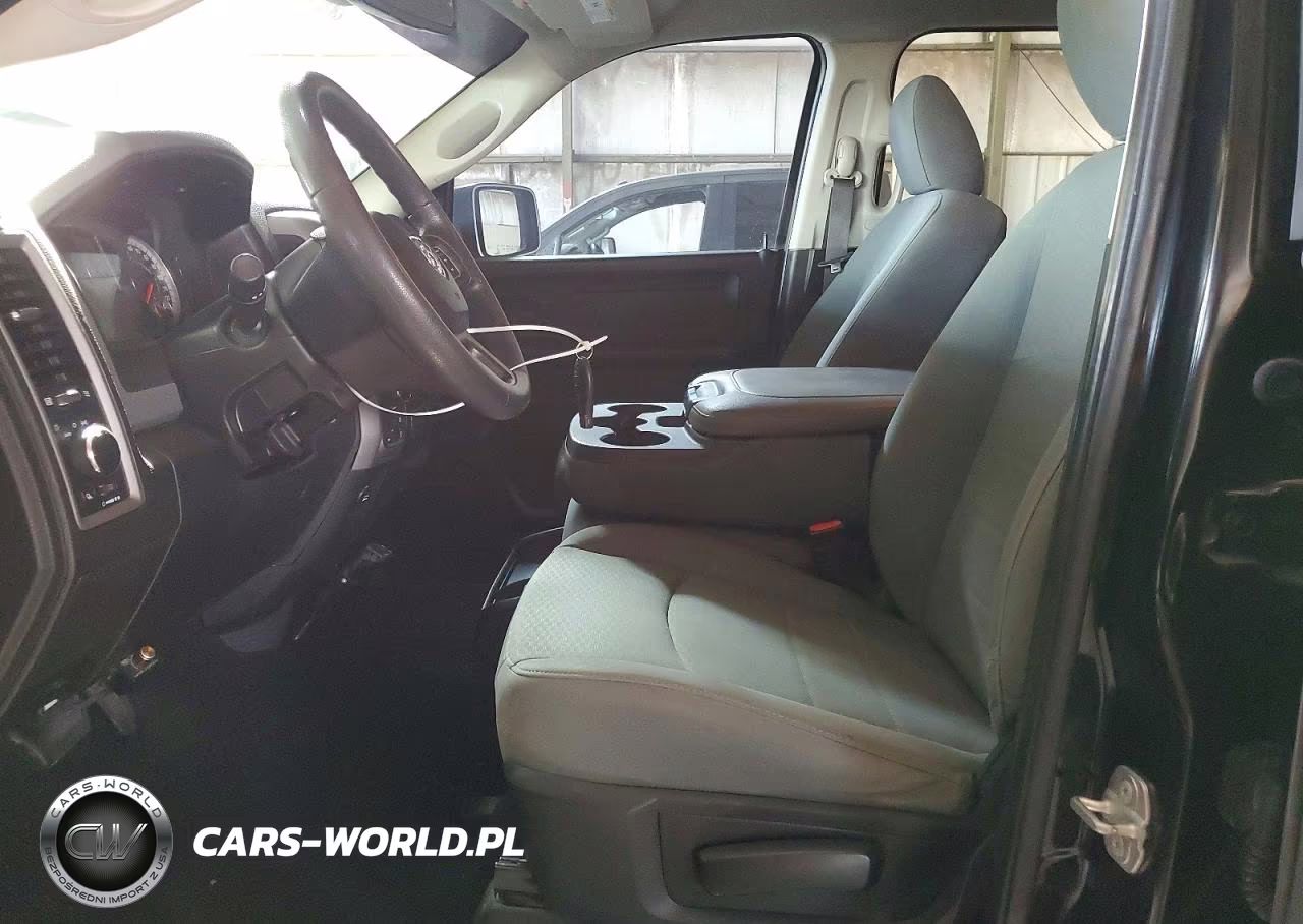 2019 Ram 1500 Classic Tradesman VIN:1C6RR7KMXKS751448 - 7