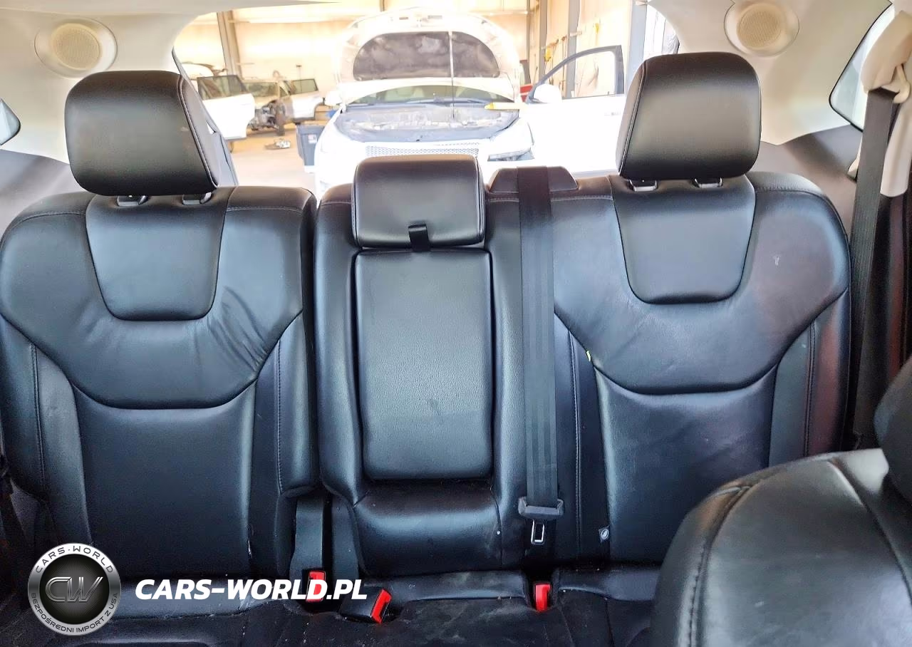 2022 Ford Edge Titanium VIN:2FMPK4K97NBA52786 - 10