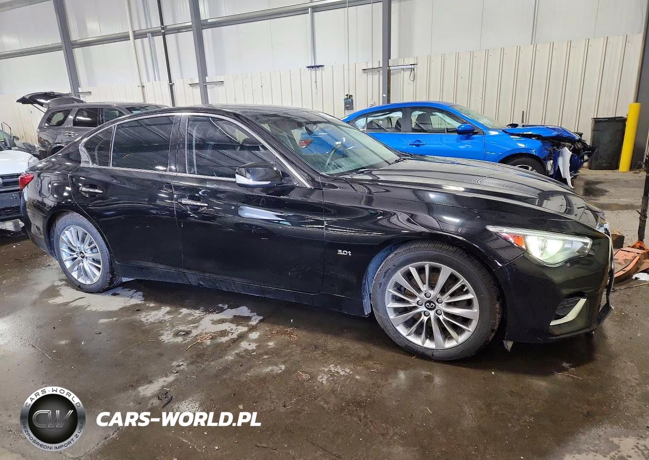 2019 Infiniti Q50 3.0T Luxe VIN:JN1EV7AR2KM556130 - 4