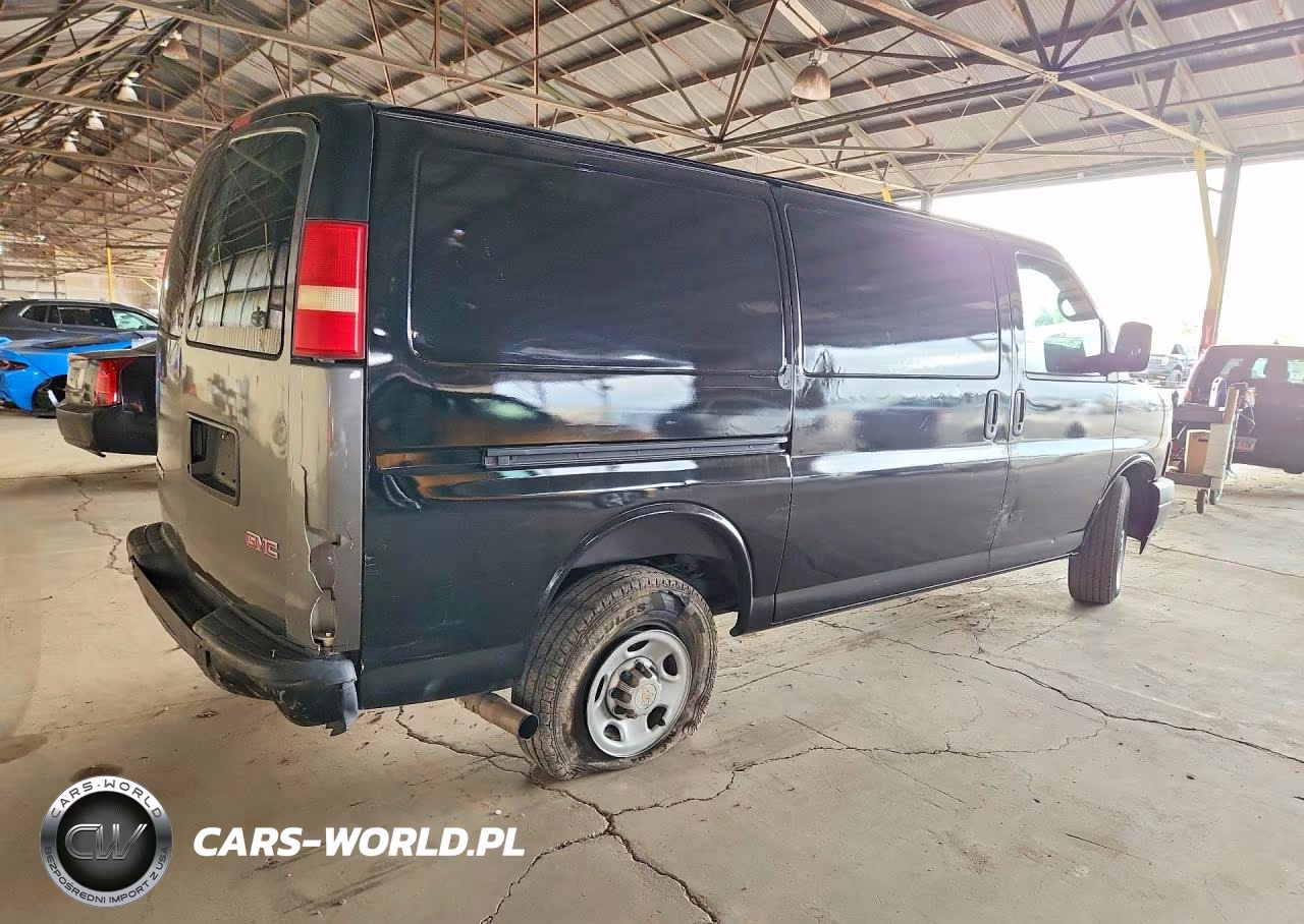 2015 Chevrolet Express G2500 VIN:1GCWGFCFXF1177778 - 3