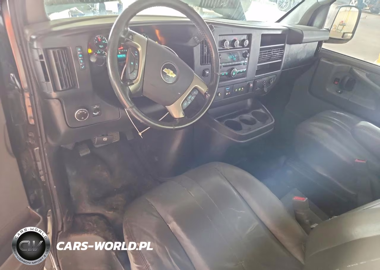 2015 Chevrolet Express G2500 VIN:1GCWGFCFXF1177778 - 8