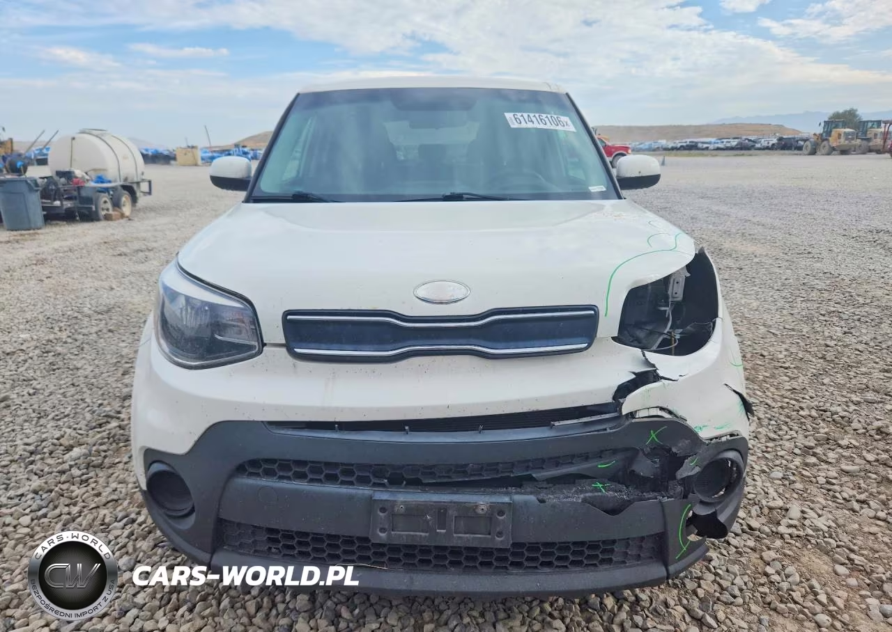 2018 Kia Soul Base VIN:KNDJN2A24J7558752 - 5