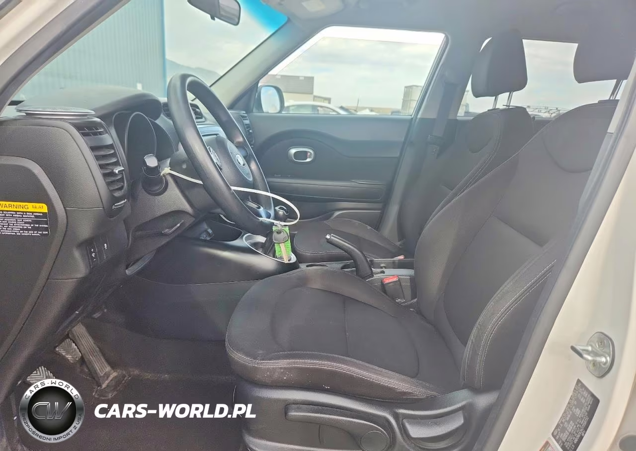 2018 Kia Soul Base VIN:KNDJN2A24J7558752 - 7