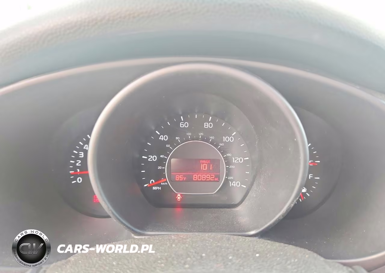 2018 Kia Soul Base VIN:KNDJN2A24J7558752 - 9