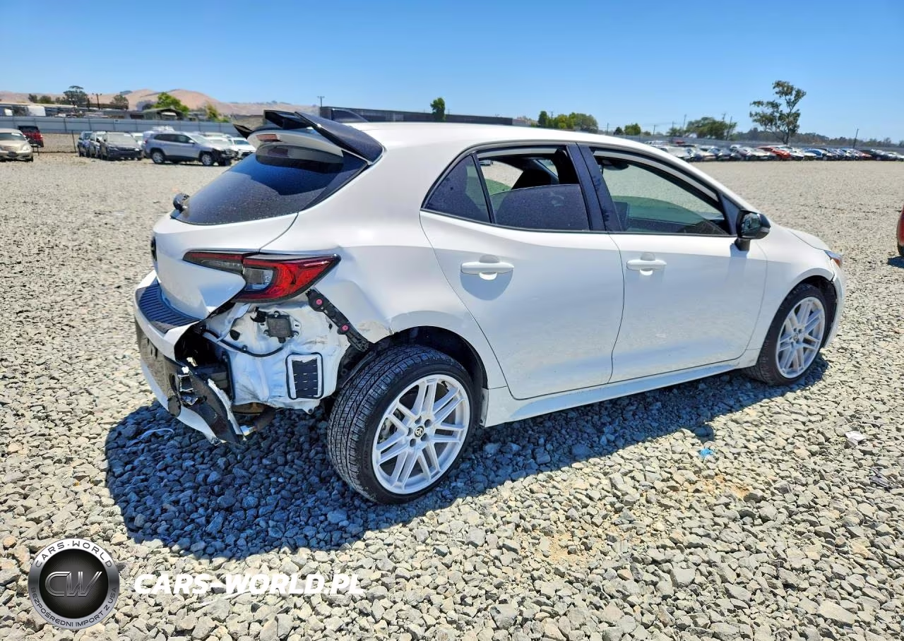 2026 Toyota Corolla Hatchback Fx VIN:JTND4MBE3T3258954 - 3