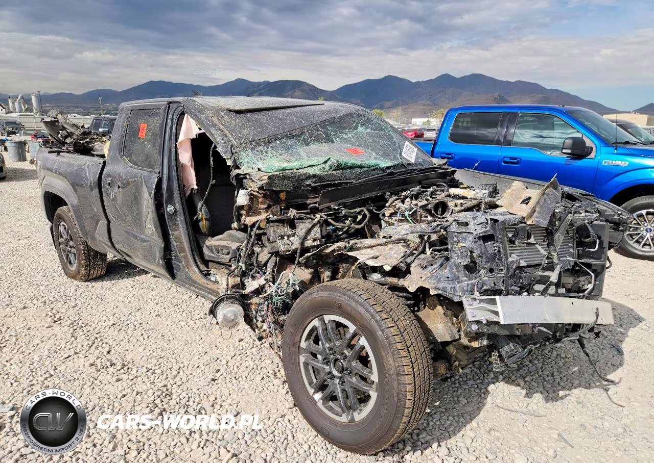 2025 Toyota Tacoma Trd Sport VIN:3TMLB5JN9SM206108 - 4