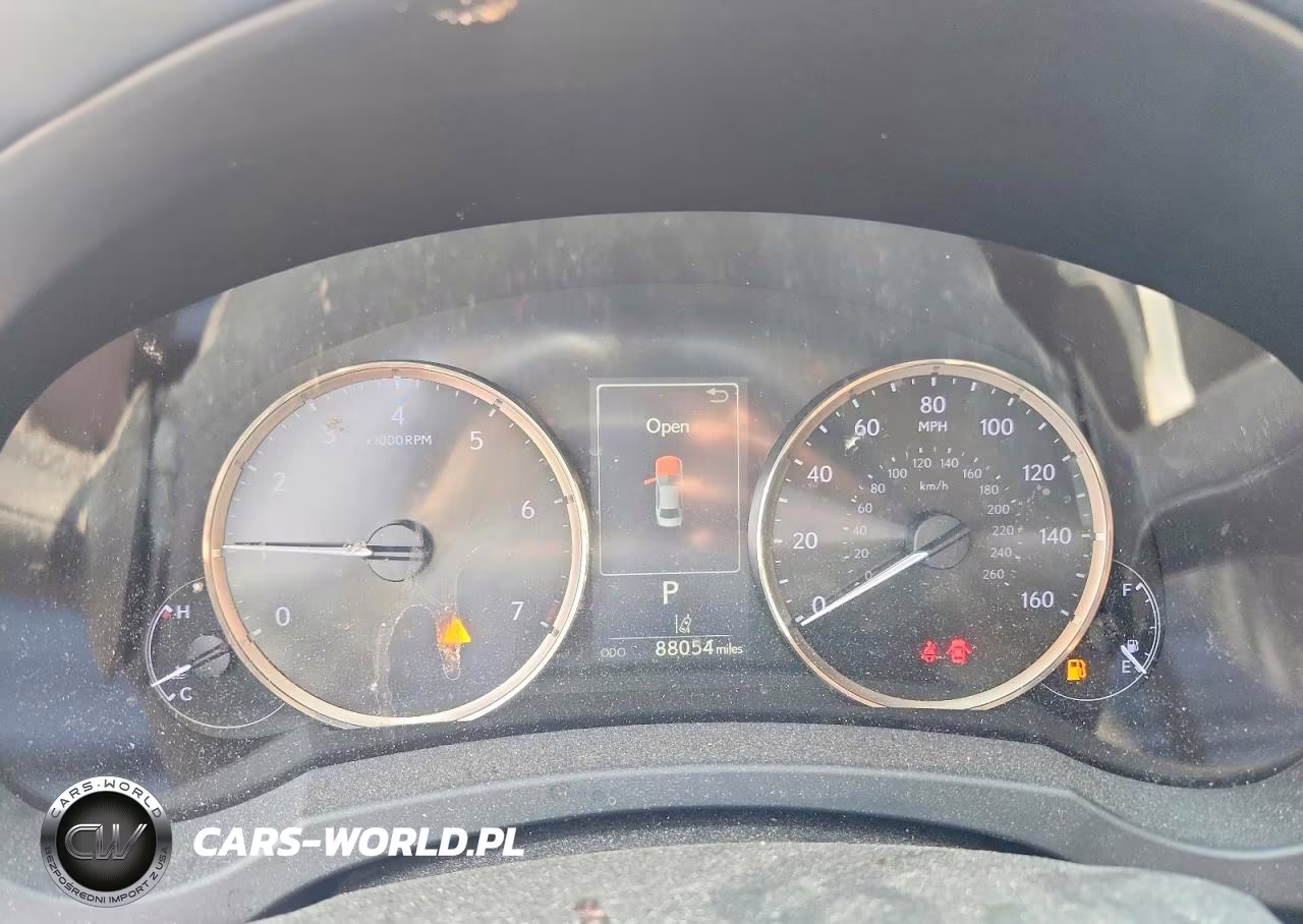 2018 Lexus Is 300 VIN:JTHC81D20J5030917 - 9