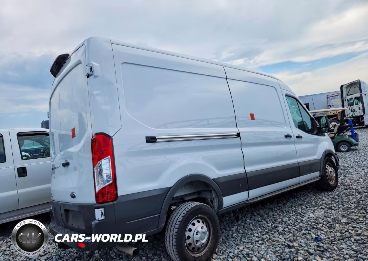 2025 Ford Transit 250 Delivery Van VIN:1FTBR2CG3SKB27125 - 3