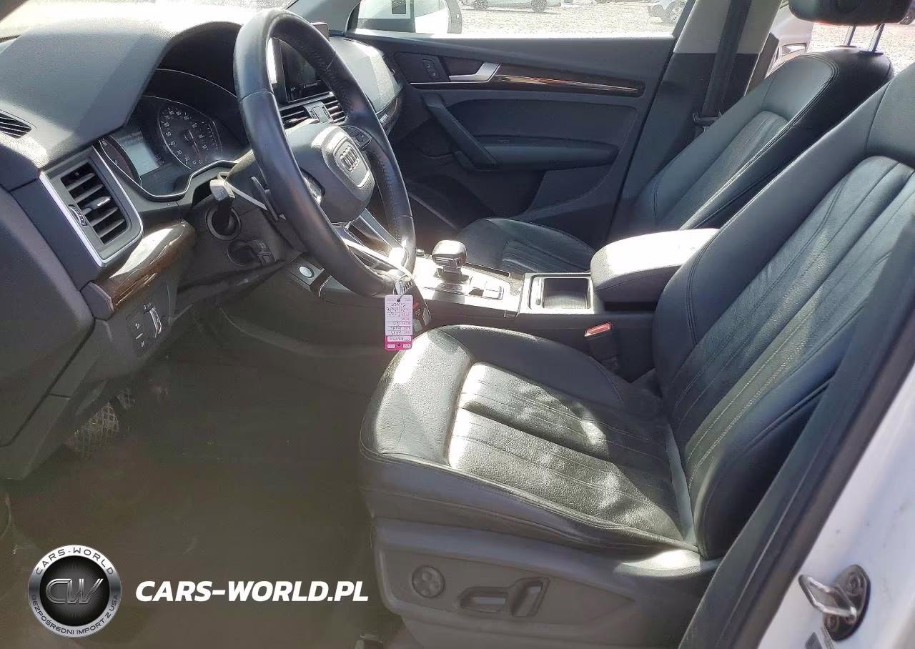 2019 Audi Q5 Premium VIN:WA1ANAFY4K2092062 - 7