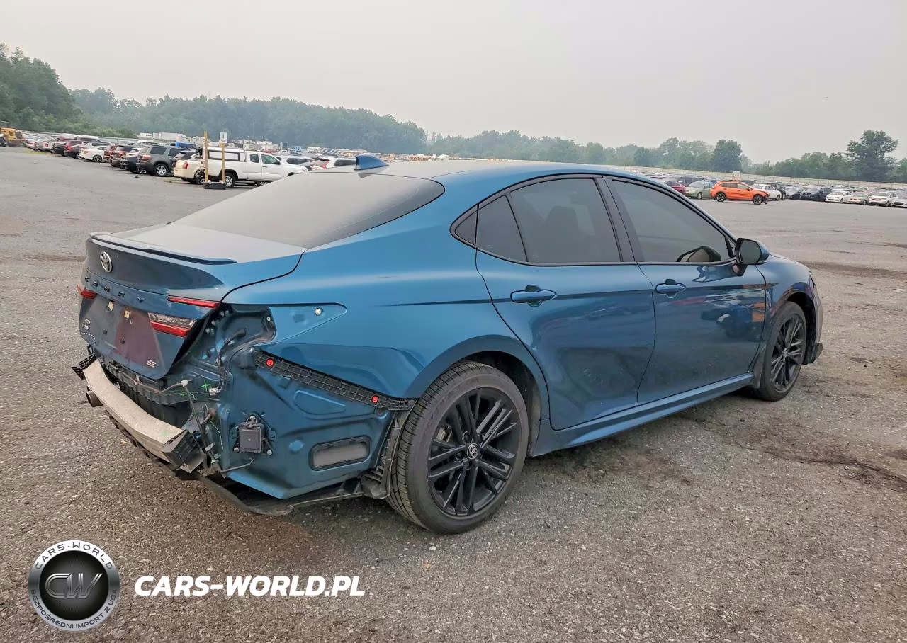 2025 Toyota Camry Se VIN:4T1DBADKXSU502082 - 3