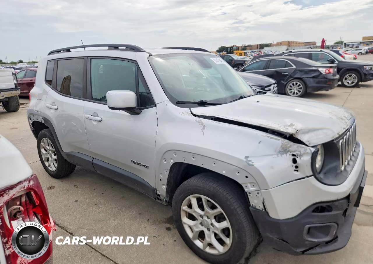 2017 Jeep Renegade Latitude VIN:ZACCJBBB1HPE63565 - 4