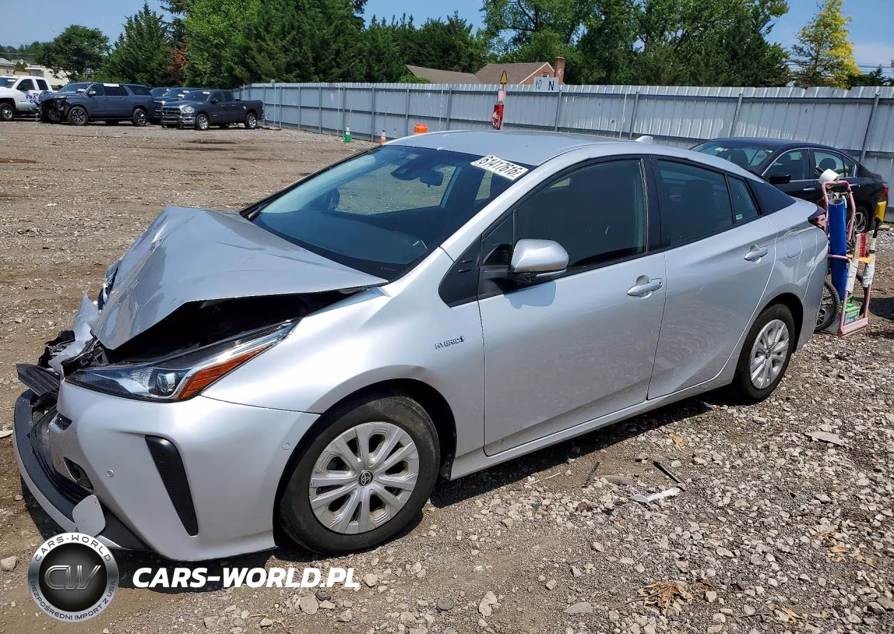 2021 Toyota Prius Le – zdjęcie 1 z 12