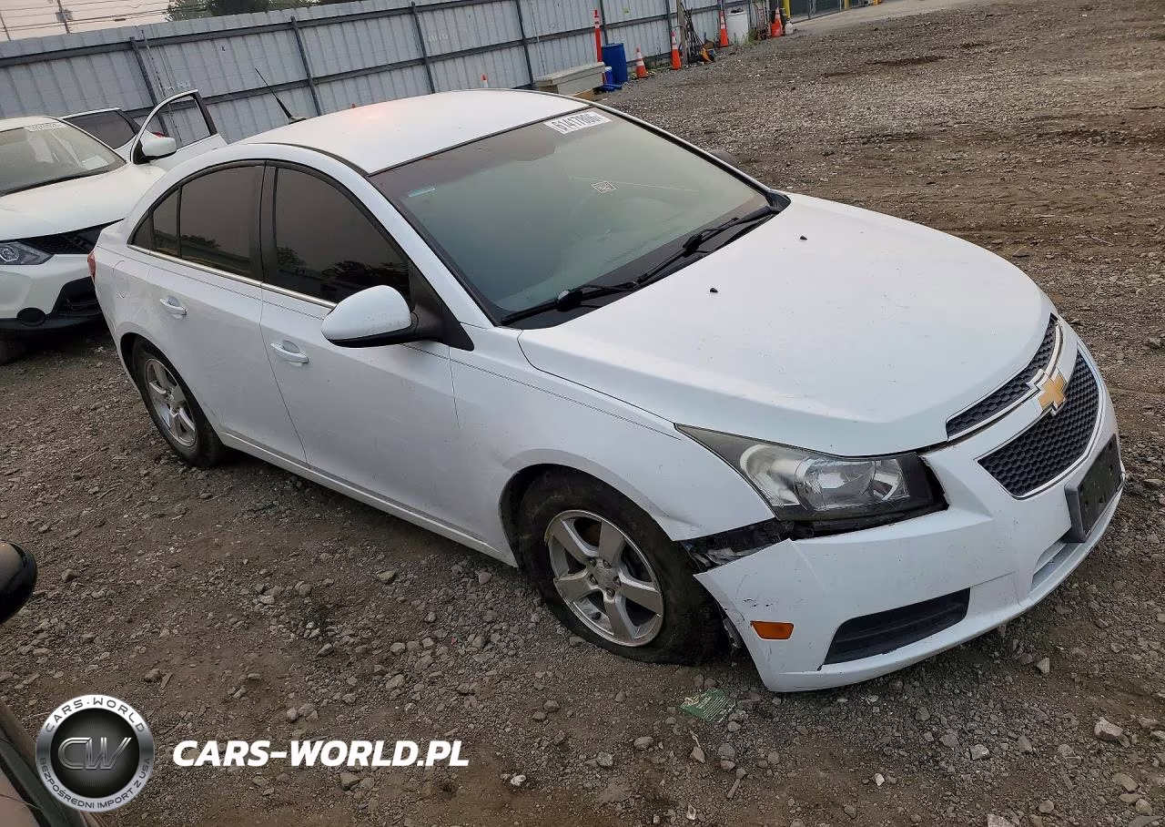 2013 Chevrolet Cruze Lt VIN:1G1PC5SB7D7108137 - 4