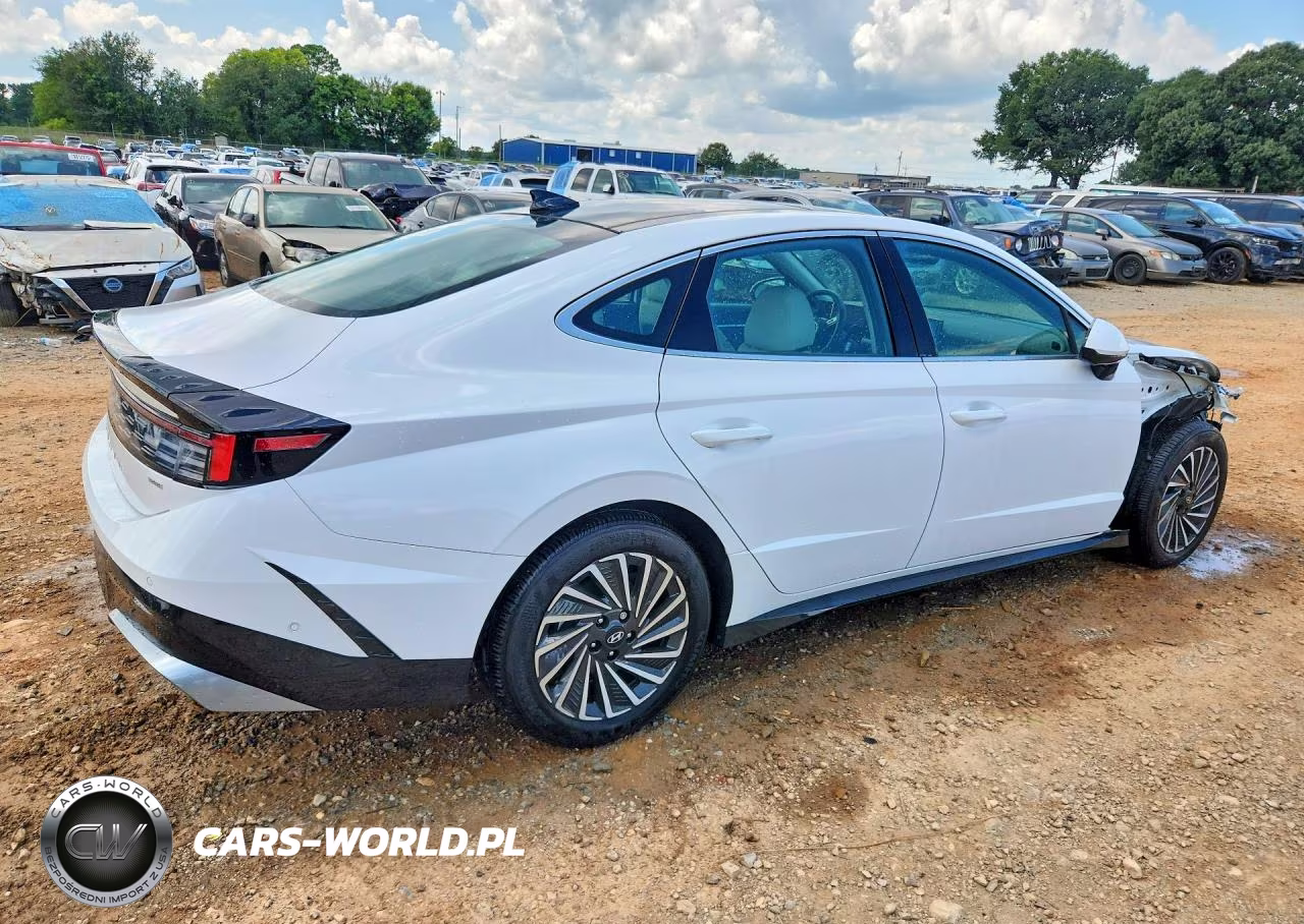2025 Hyundai Sonata Hybrid Limited VIN:KMHL54JJ5SA105364 - 3