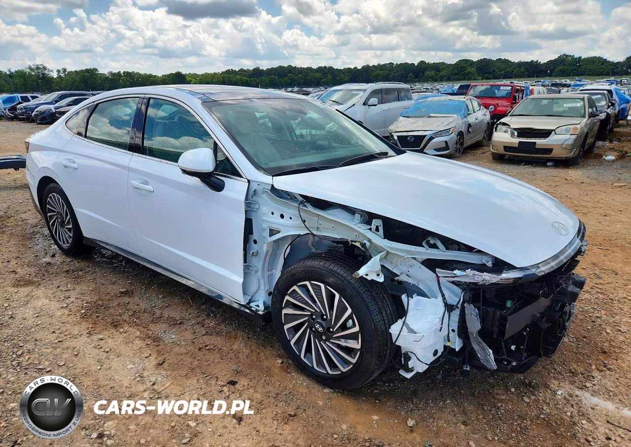 2025 Hyundai Sonata Hybrid Limited VIN:KMHL54JJ5SA105364 - 4