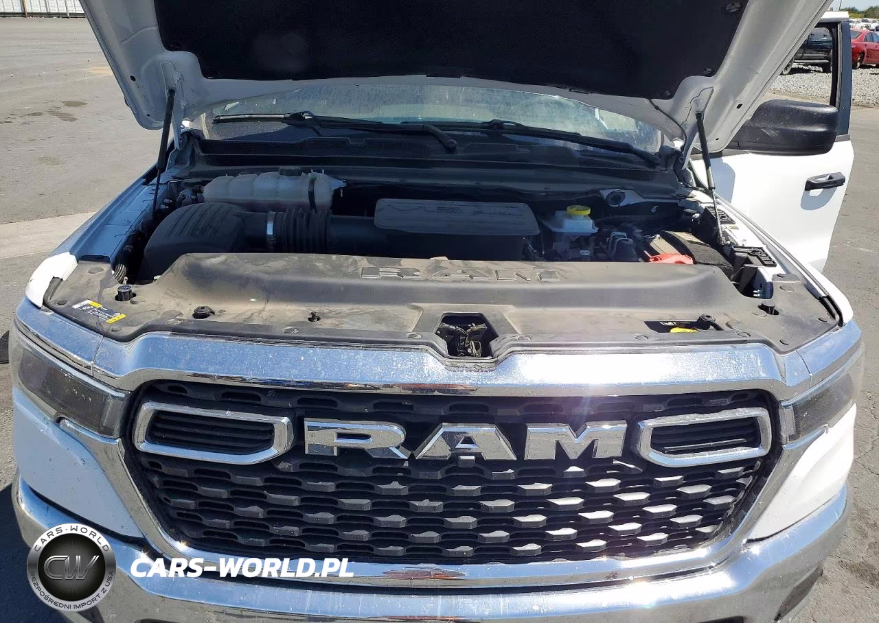 2025 Ram 1500 Tradesman VIN:1C6SRECG7SN193460 - 11