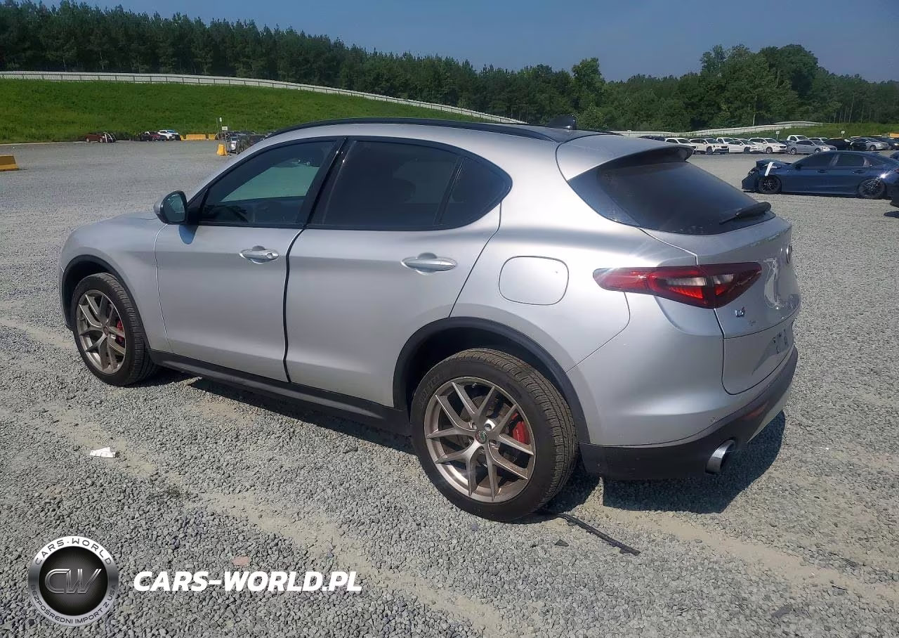 2018 Alfa Romeo Stelvio Ti Sport VIN:ZASFAKNN8J7B98639 - 2