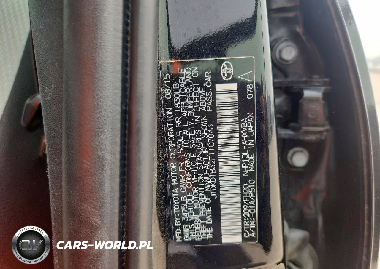 2015 Toyota Prius C One VIN:JTDKDTB32F1107043 - 13