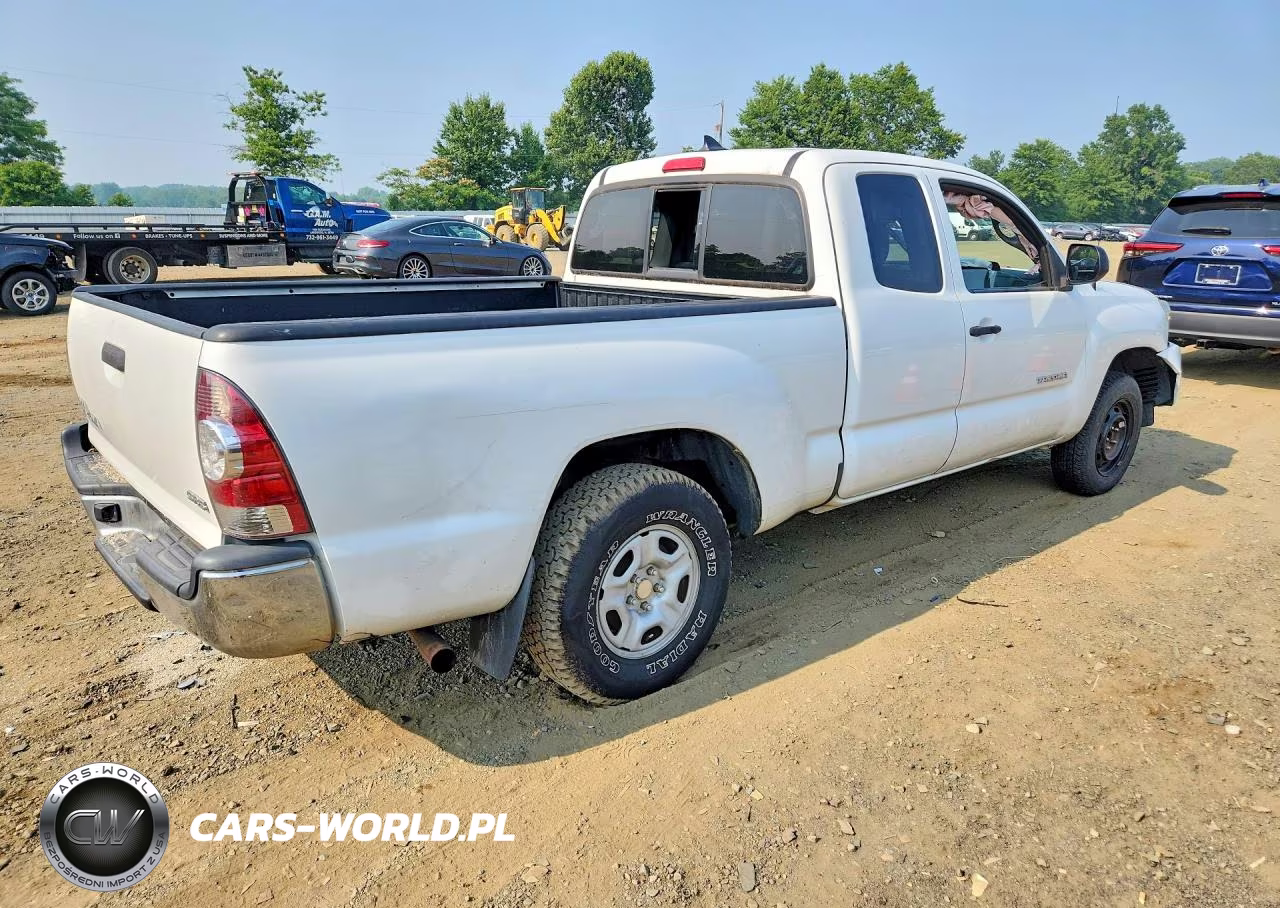 2015 Toyota Tacoma Access Cab VIN:5TFTX4CN6FX063773 - 3