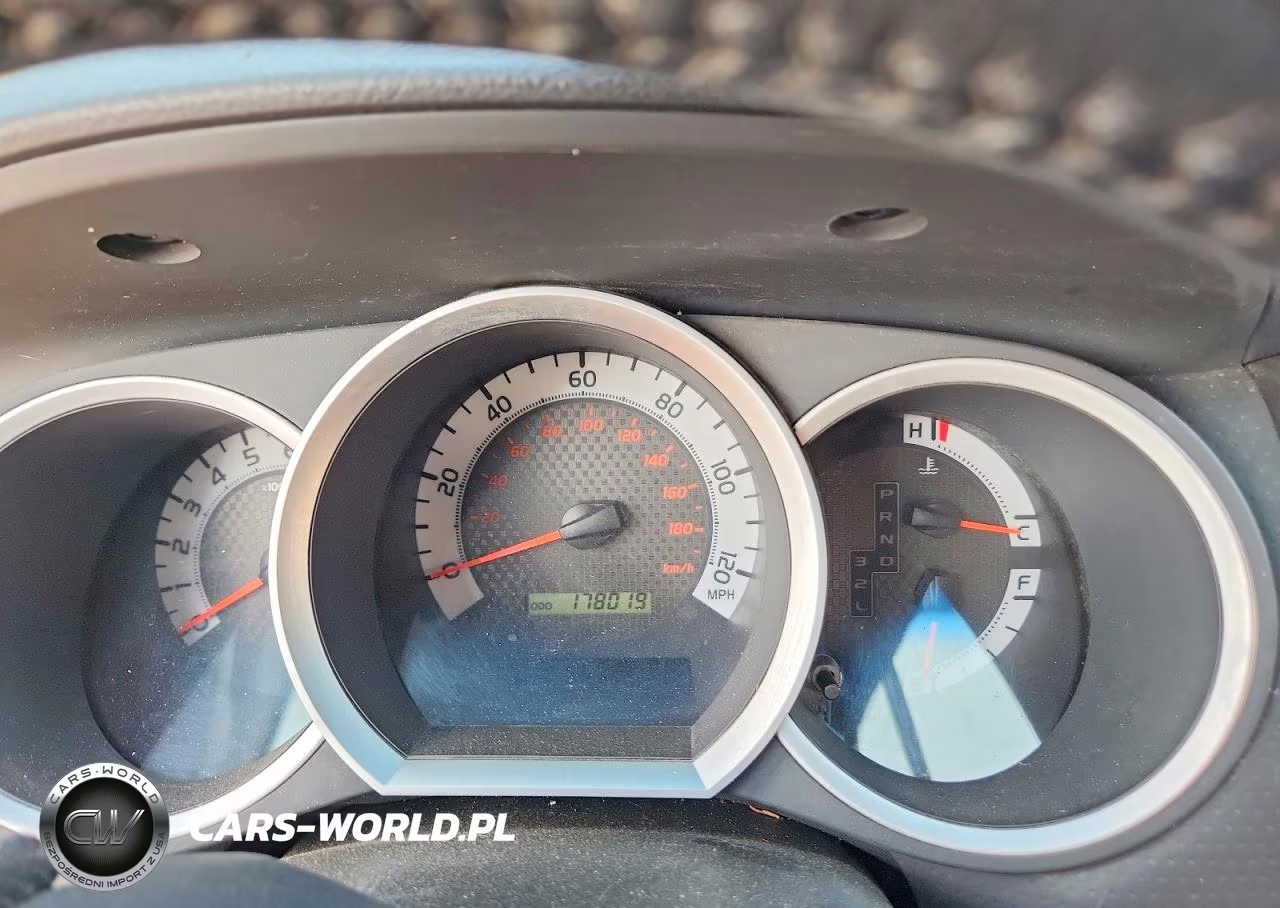 2015 Toyota Tacoma Access Cab VIN:5TFTX4CN6FX063773 - 9