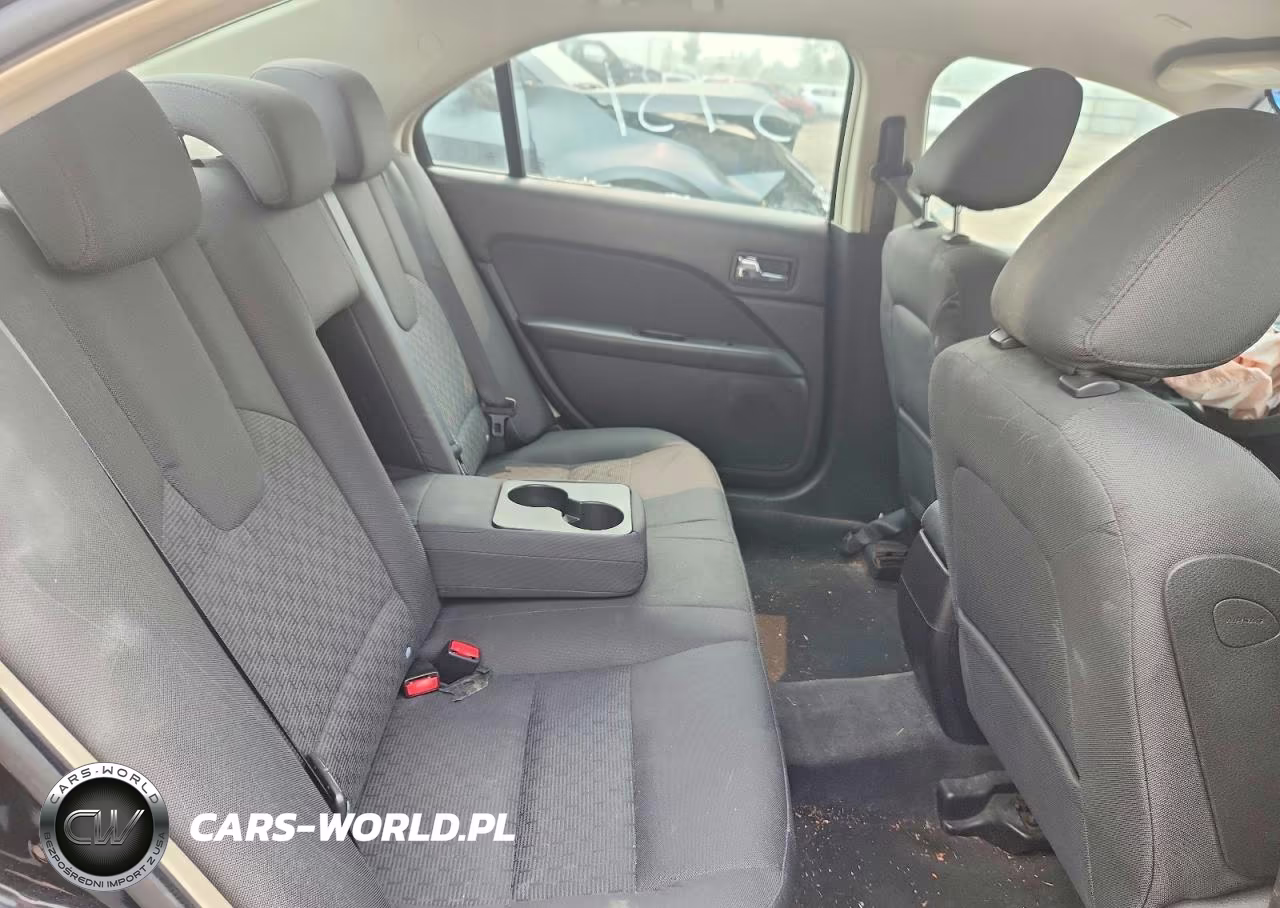 2010 Ford Fusion Se VIN:3FAHP0HA4AR323731 - 10