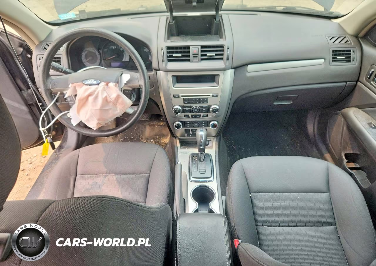 2010 Ford Fusion Se VIN:3FAHP0HA4AR323731 - 8