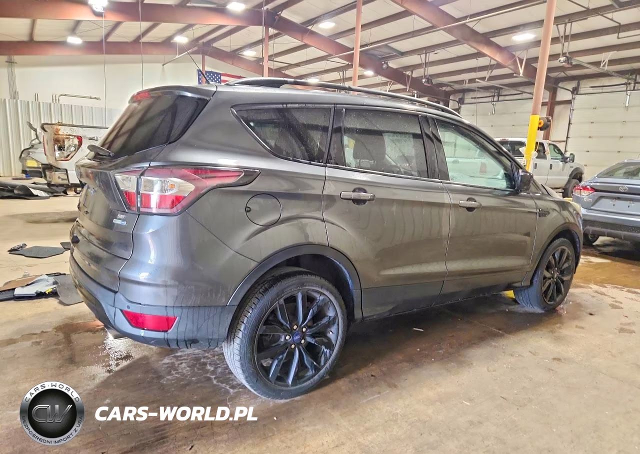 2017 Ford Escape Se VIN:1FMCU9GD4HUA08410 - 3