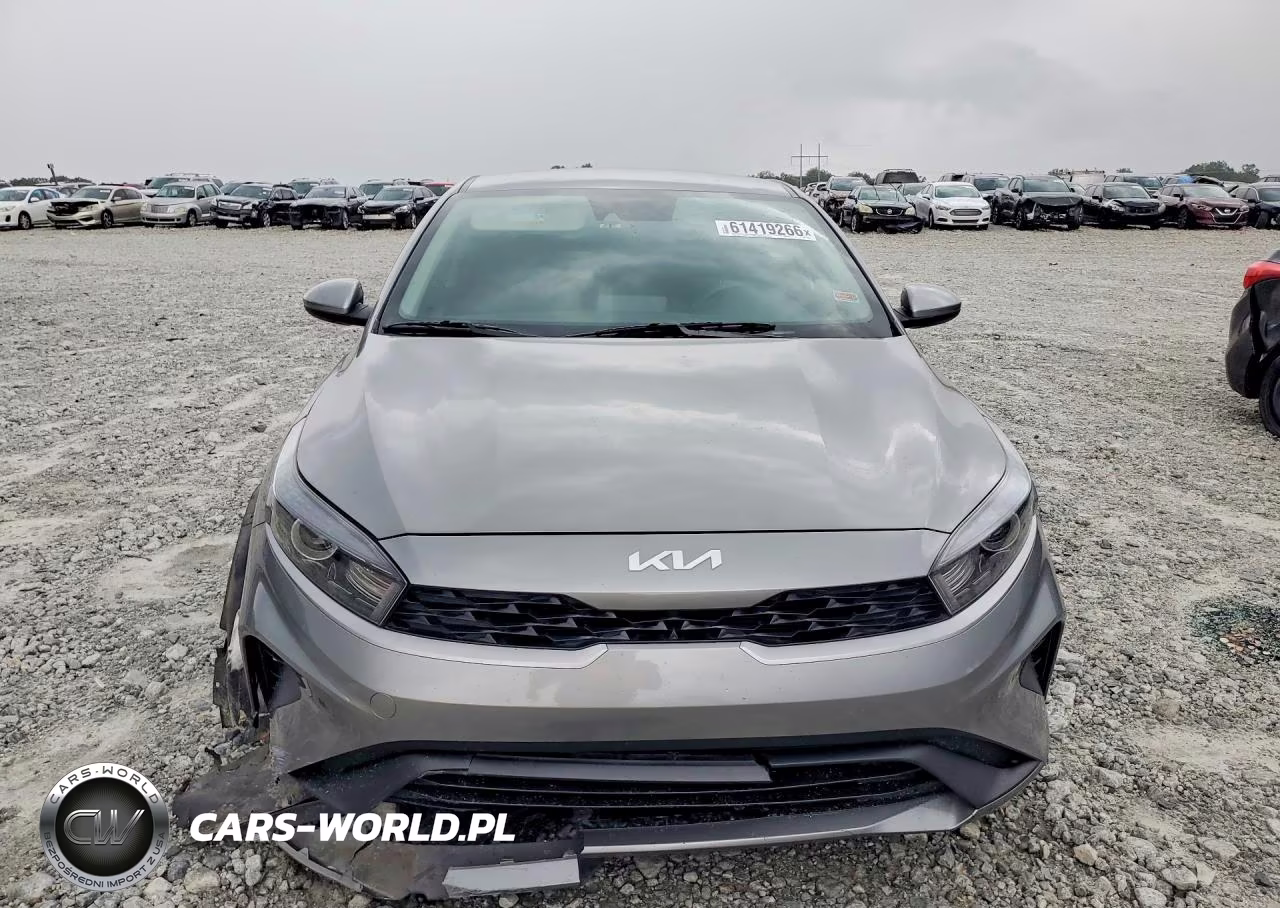 2024 Kia Forte Lxs VIN:3KPF24AD0RE750340 - 5