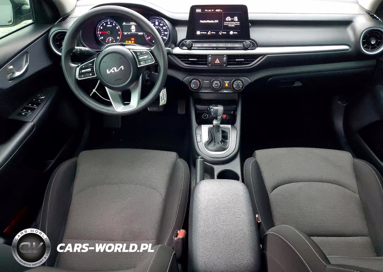 2024 Kia Forte Lxs VIN:3KPF24AD0RE750340 - 8