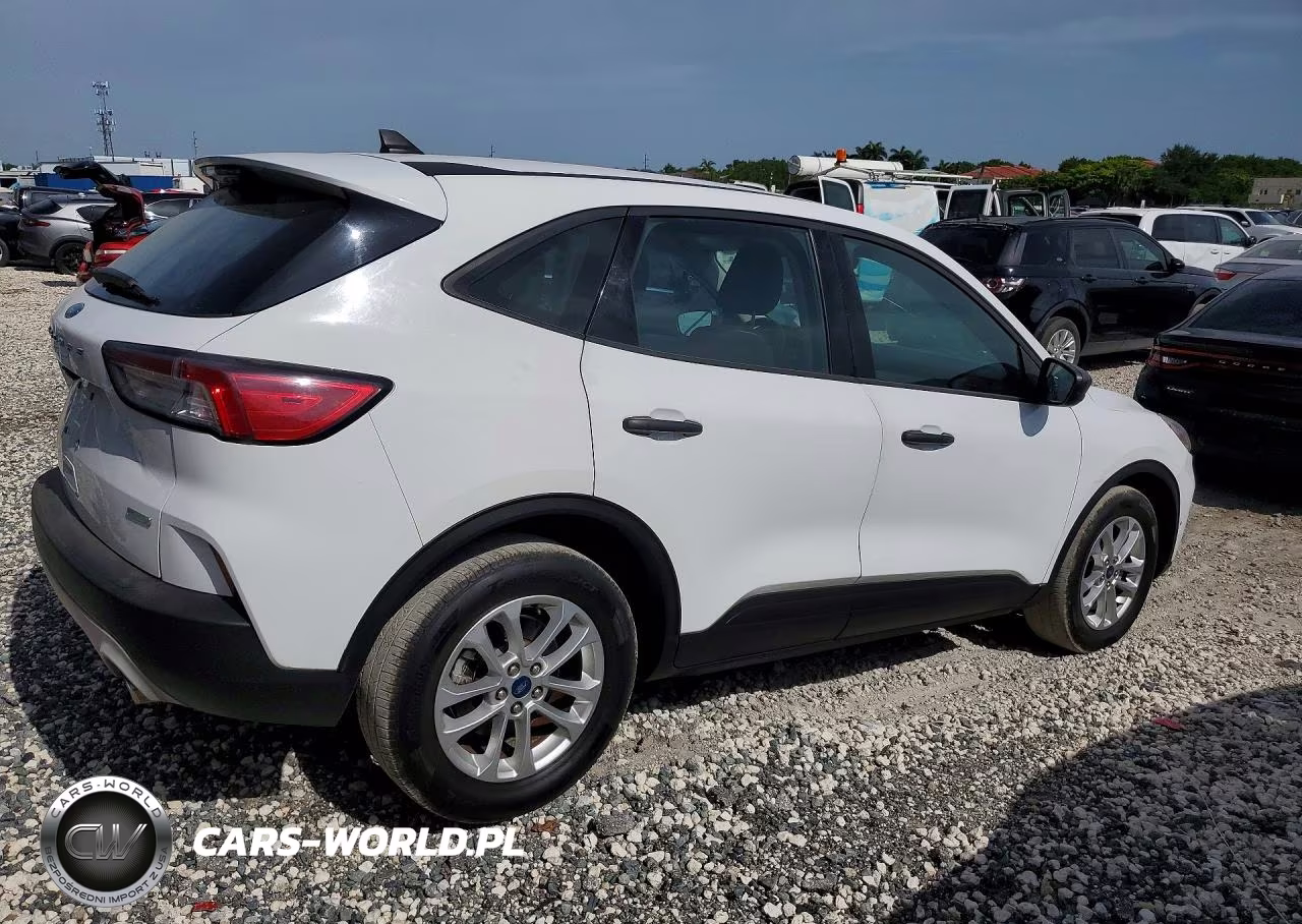 2020 Ford Escape S VIN:1FMCU0F65LUB56248 - 3