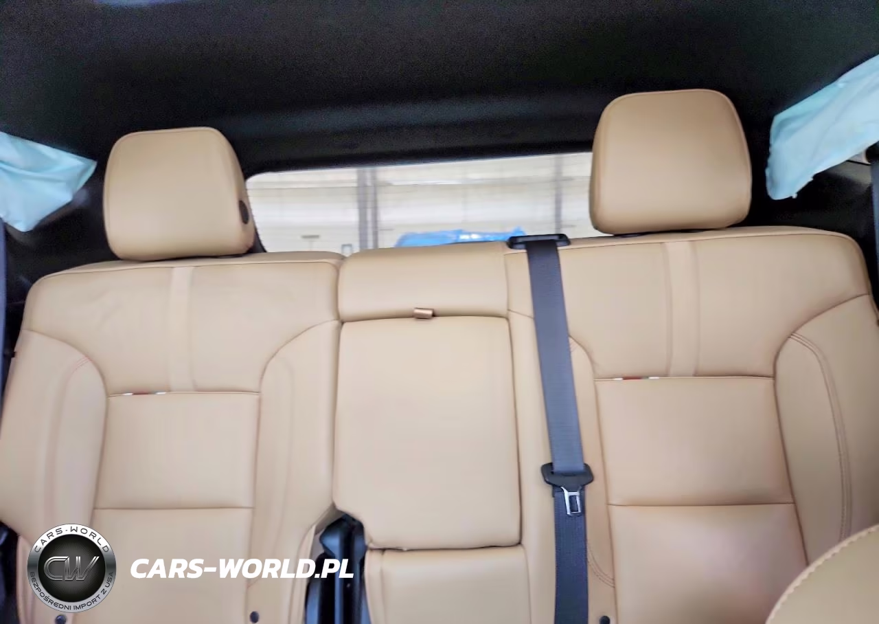 2019 Chevrolet Blazer Premier VIN:3GNKBKRS2KS671305 - 10