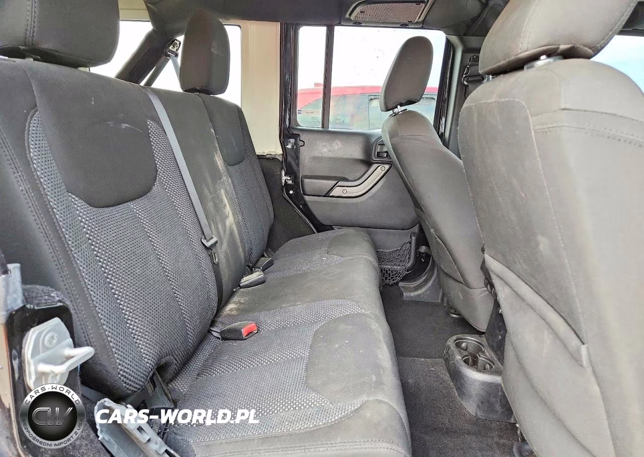 2016 Jeep Wrangler Unlimited Sport VIN:1C4BJWDG0GL105307 - 10